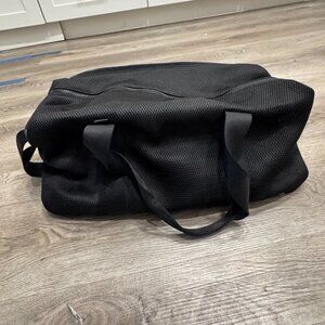 Lululemon Duffle Bag - Black